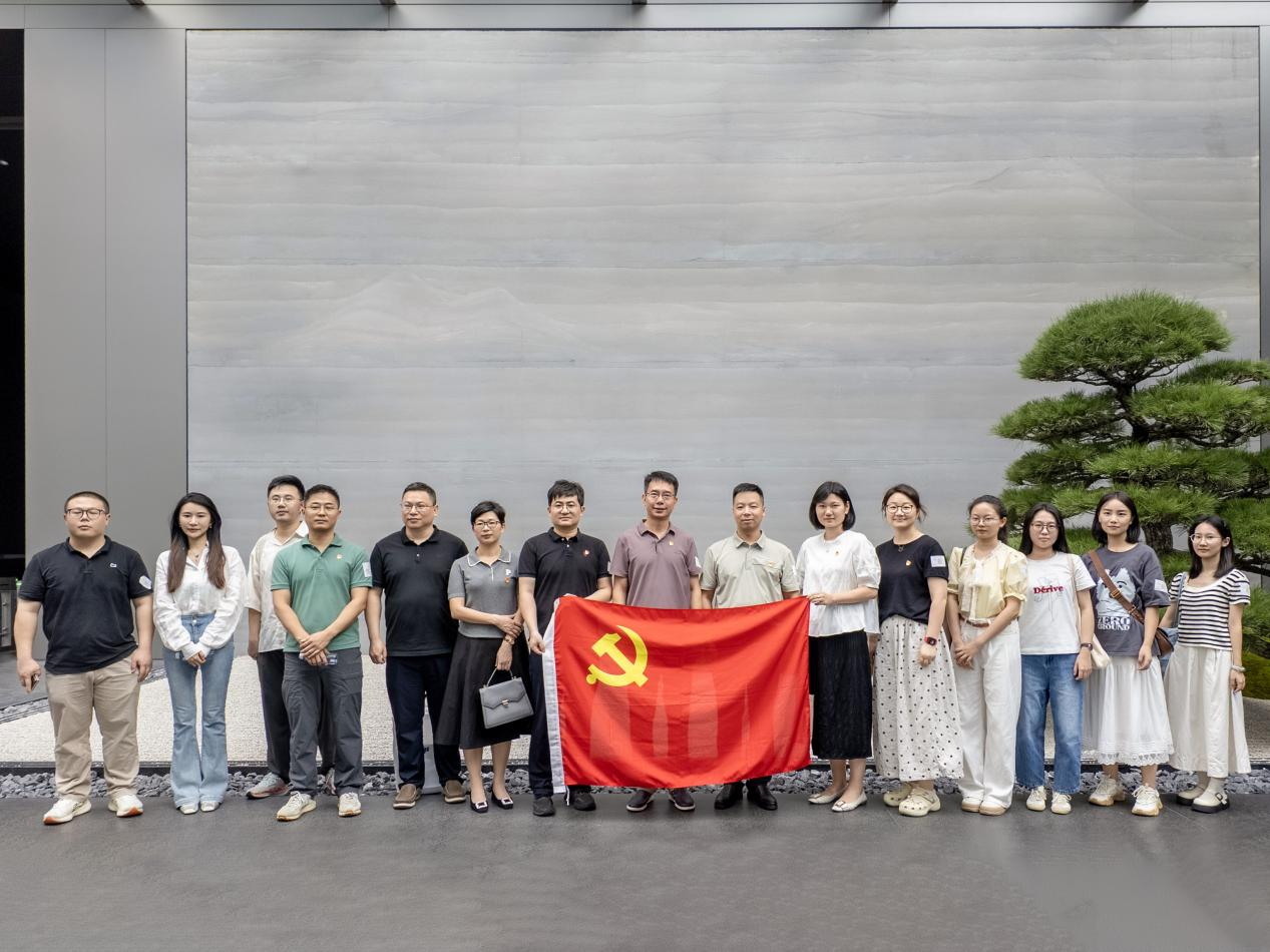 1758526853351067916.png 图片2.png